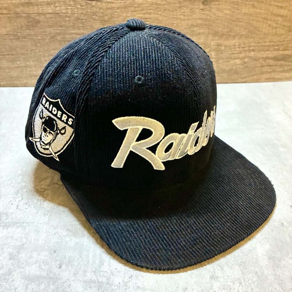 Mitchell & Ness Las Vegas Raiders Corduroy Script Snapback Cap